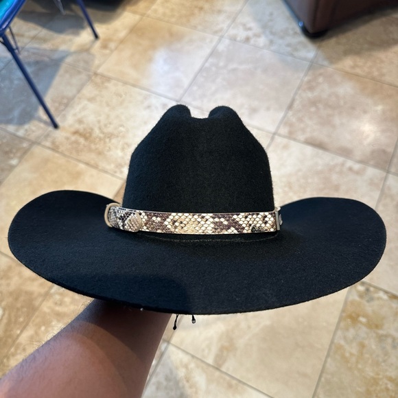 Cowboy hat - Picture 4 of 5